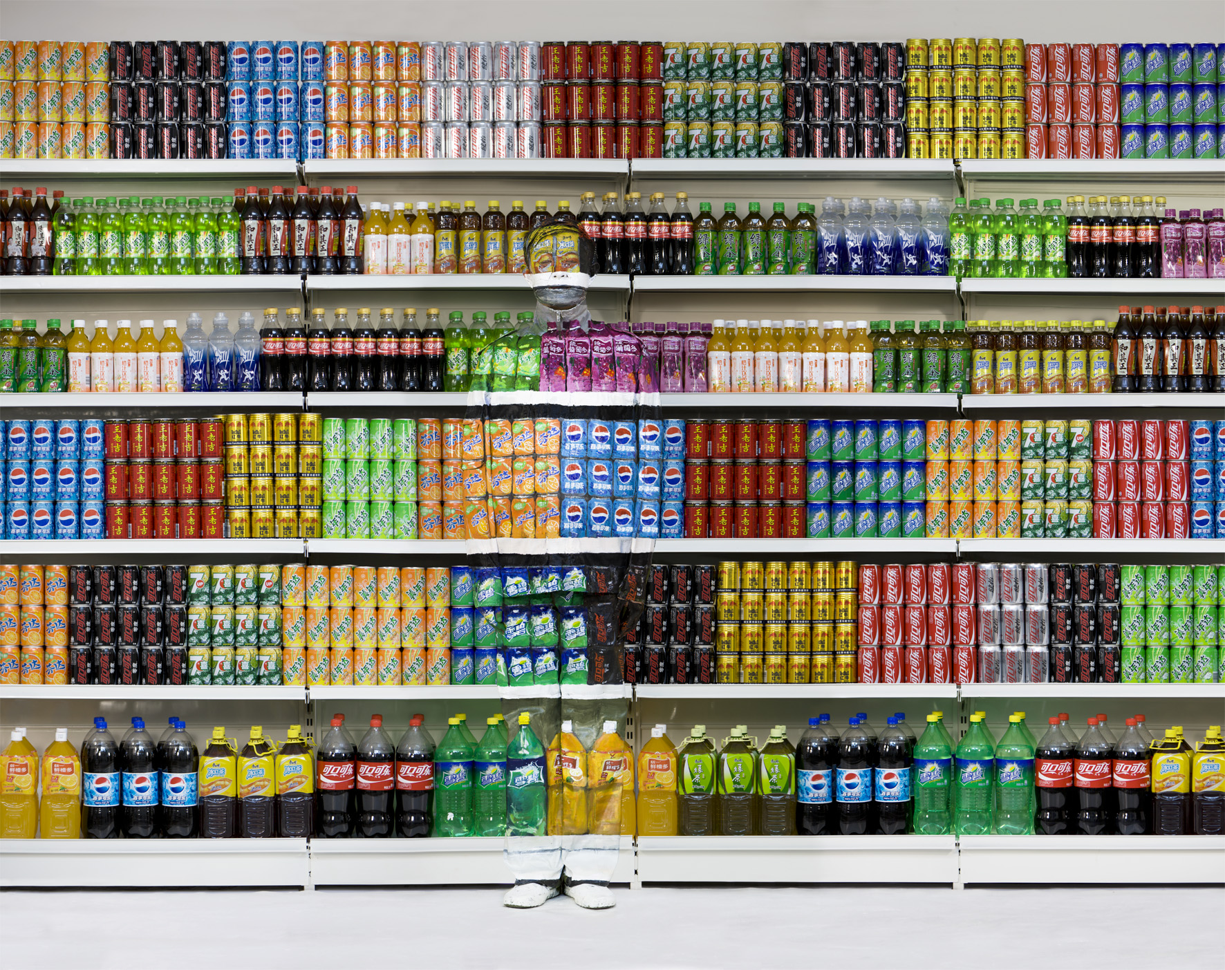 Liu_Bolin_HITC_No.96_Supermarket_3_118x150cm_2011