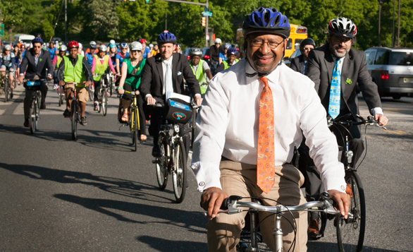 Mayor-on-bike