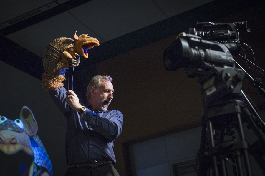 Brian Henson demos how to make a puppet lip sync perfectly, and turn to camera to create a personal connection with the viewer. Photo: James Duncan Davidson