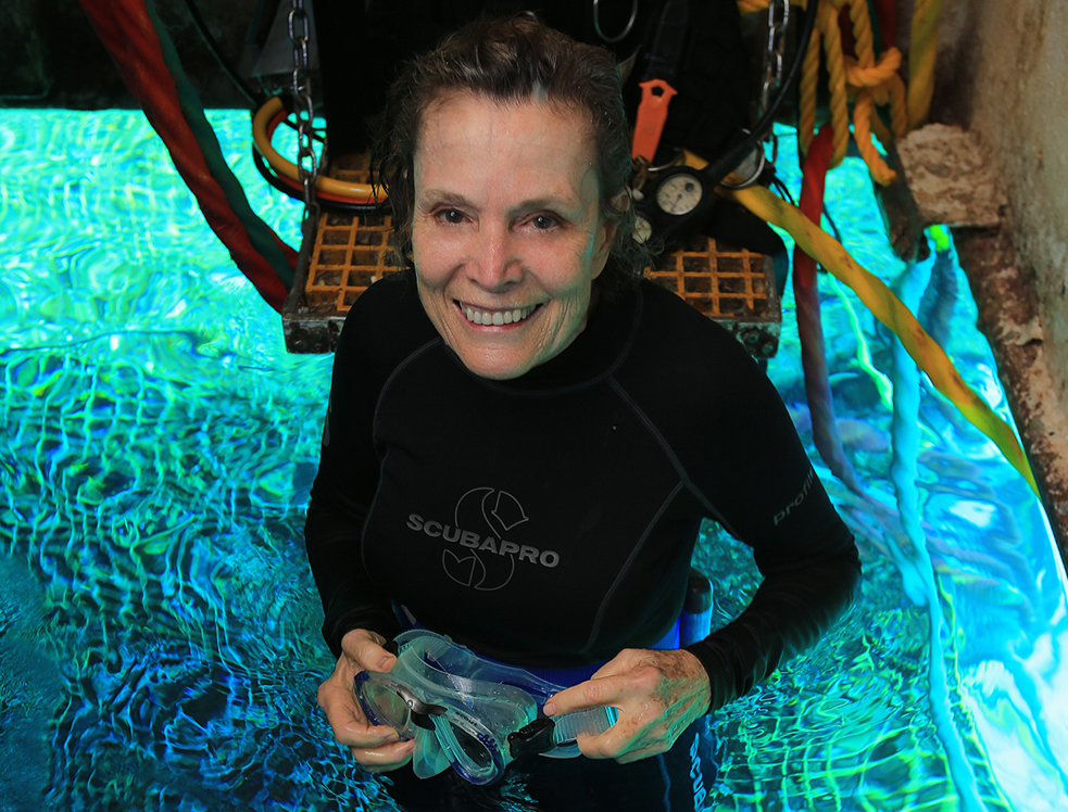 Sylvia Earle  took a deep sea dive to visit Fabien Cousteau (Jacques Cousteau's grandson) aboard the Aquarius. Photo: Kip Evans/Mission 31