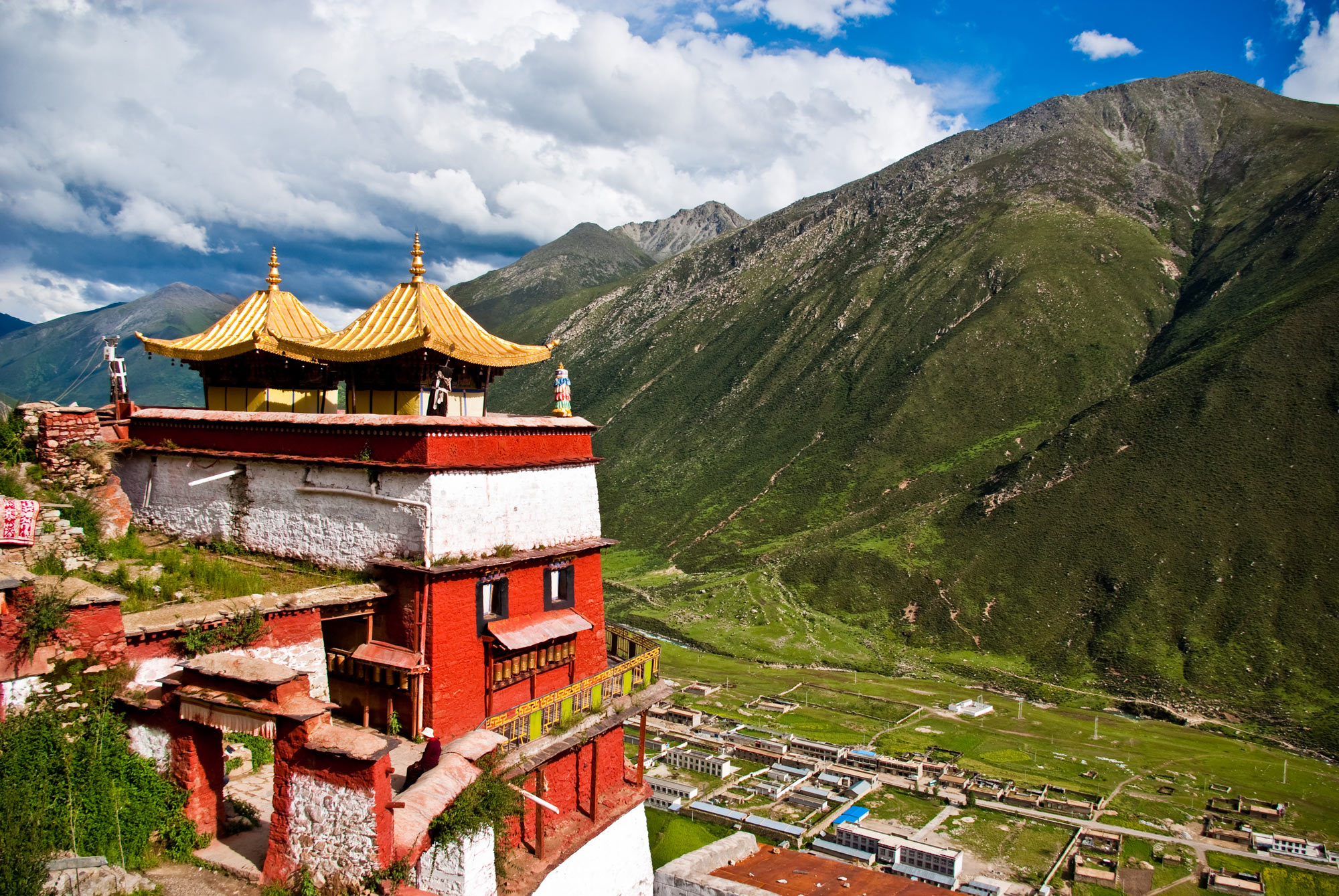 The Drigung Monastery is famous for performing sky burials. Photo by Antoine Taveneaux/Wikimedia.